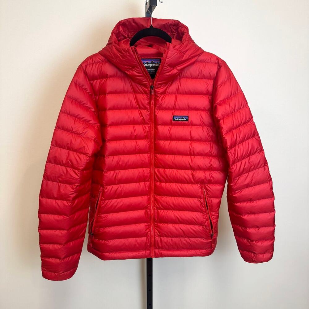 Patagonia Quilted Down Insulated Sweater Hoody Hooded Jacket Medium Zip Up Logo